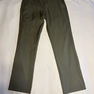 Mizzen+Main Classic Khaki Chinos